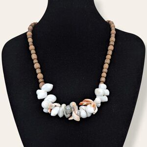 Vintage Wood Beaded Shell Necklace